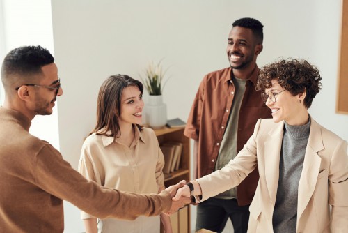 How to Thrive in a New Workplace: Practical Tips for a Smooth Transition